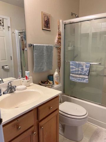 32504 Millstone Circle, Lakemoor, IL 60051