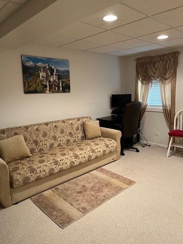 32504 Millstone Circle, Lakemoor, IL 60051