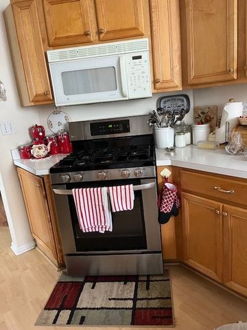 32504 Millstone Circle, Lakemoor, IL 60051