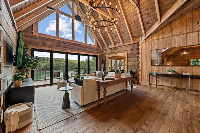 73 Tall Timber Lane, Blue Ridge, GA 30513