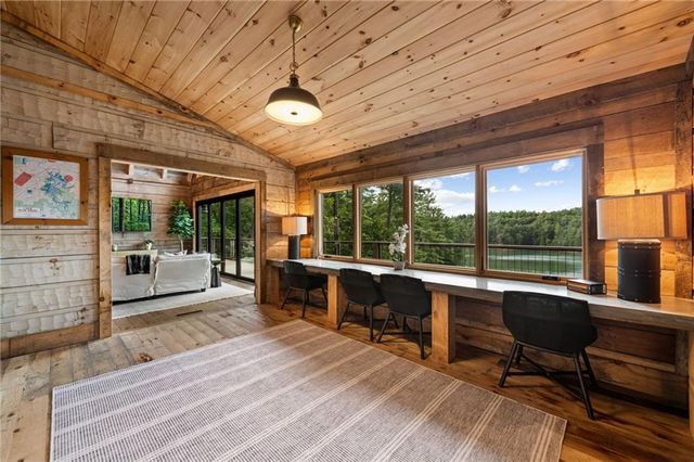 73 Tall Timber Lane, Blue Ridge, GA 30513