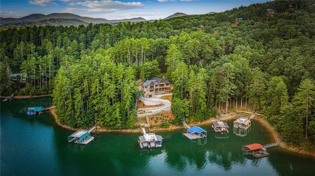 73 Tall Timber Lane, Blue Ridge, GA 30513