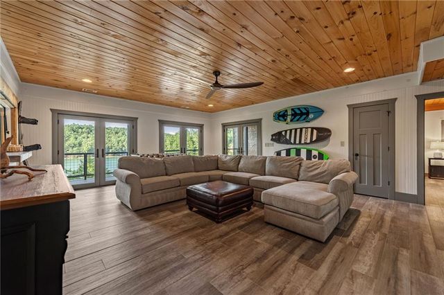 73 Tall Timber Lane, Blue Ridge, GA 30513