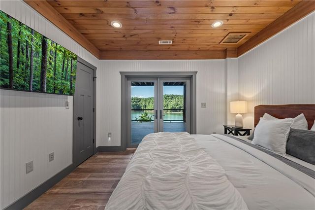 73 Tall Timber Lane, Blue Ridge, GA 30513