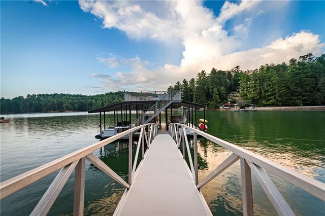 73 Tall Timber Lane, Blue Ridge, GA 30513