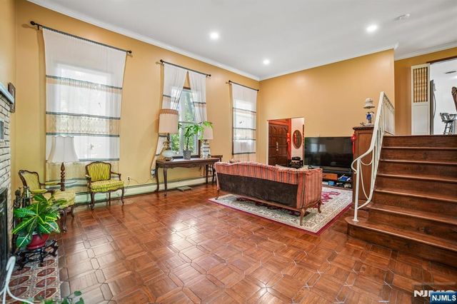 249 Knickerbocker Road, Englewood, NJ 07631
