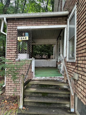 1242 West Church Street, Elmira, NY 14905