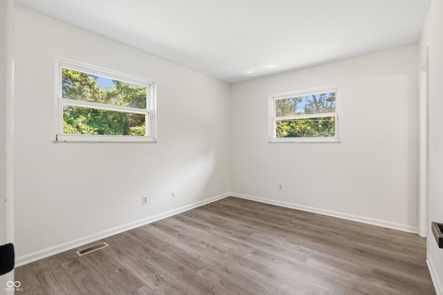 221 Fisher Court, Indianapolis, IN 46241