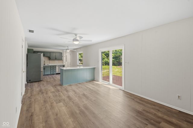 221 Fisher Court, Indianapolis, IN 46241