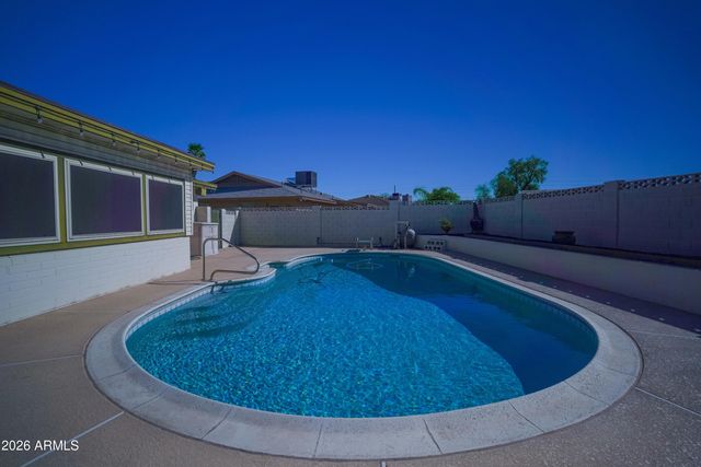 4411 W WINDROSE Drive, Glendale, AZ 85304