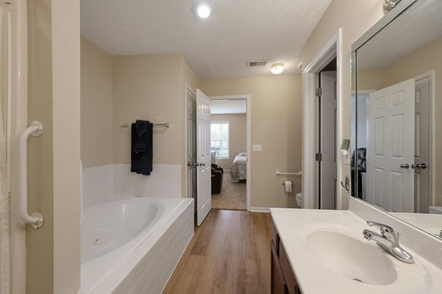 3944 Winthrop Drive, Lexington, KY 40514