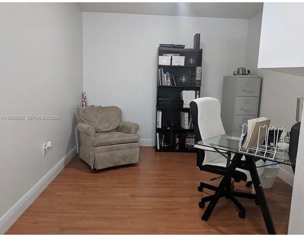 16418 SW 72nd Ter ., Miami, FL 33193