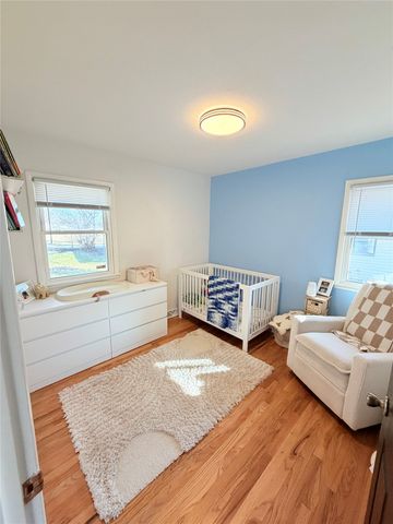 2718 E Tiffin Avenue, Des Moines, IA 50317