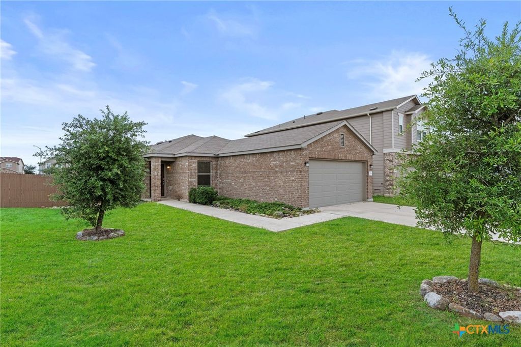 2098 Wind Chime Way, New Braunfels, TX 78130