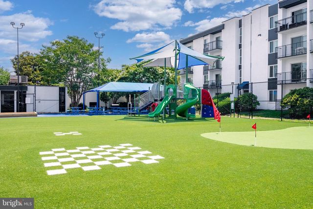 75 S REYNOLDS ST #101, Alexandria, VA 22304