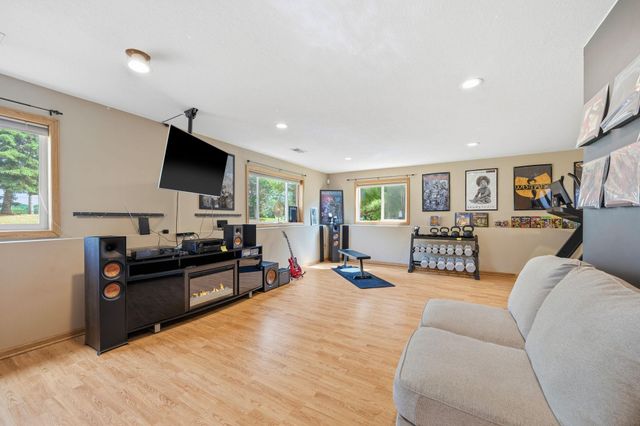 11060 14th Street NE, Hanover, MN 55341