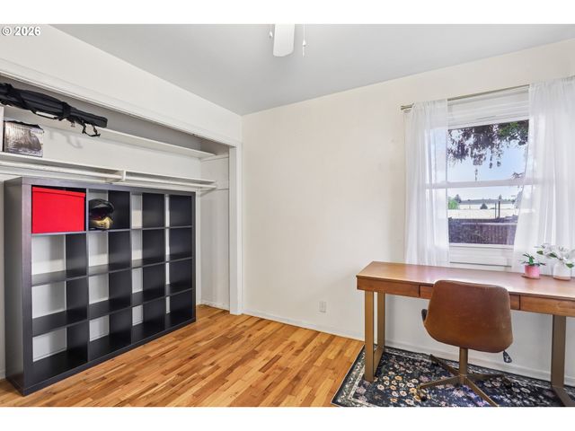 6038 Se 124TH Ave, Portland, OR 97236