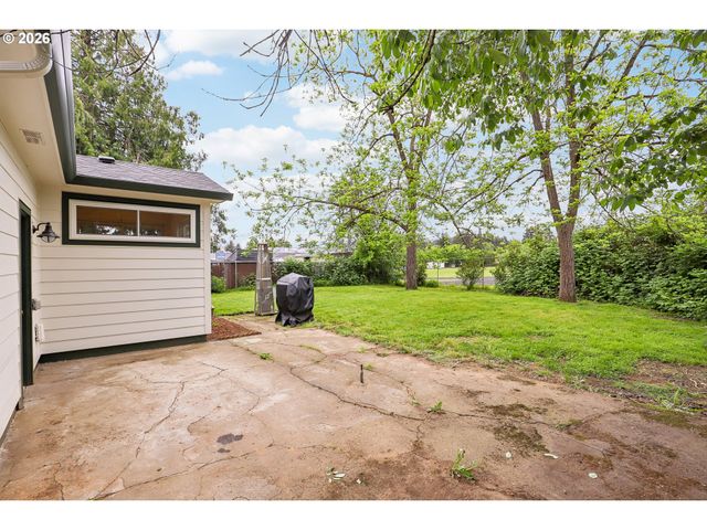 6038 Se 124TH Ave, Portland, OR 97236