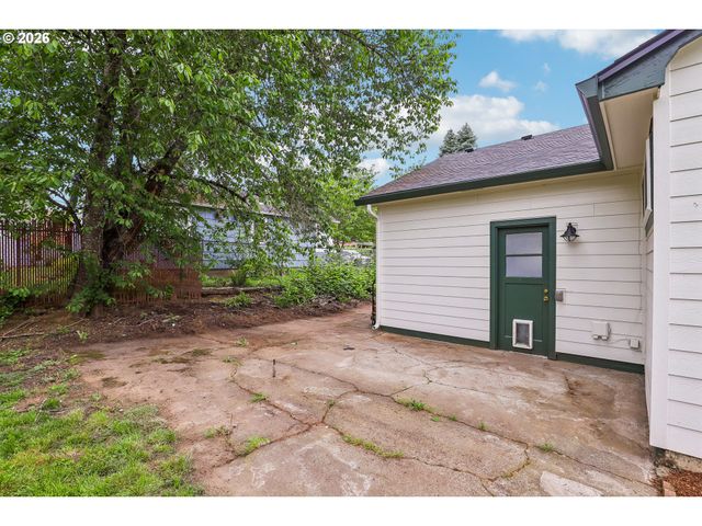 6038 Se 124TH Ave, Portland, OR 97236