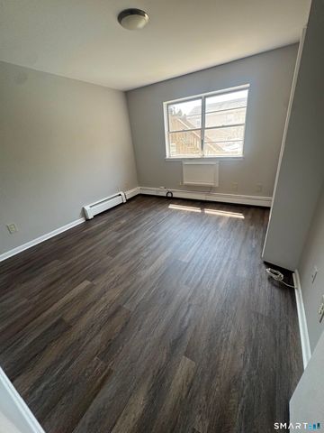 70 McKinley Avenue c15, Bridgeport, CT 06606