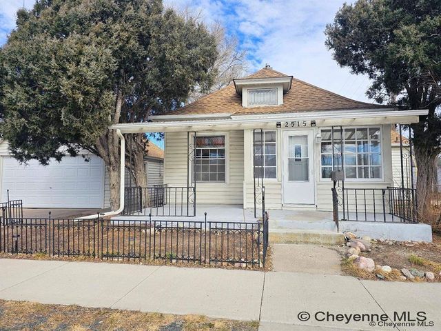 2515 SNYDER AVE, Cheyenne, WY 82001