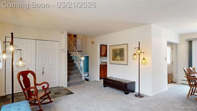 2202 Cook Court, Troy, MI 48083