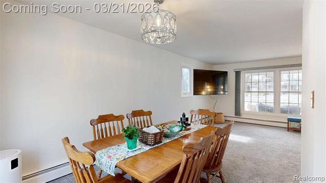 2202 Cook Court, Troy, MI 48083