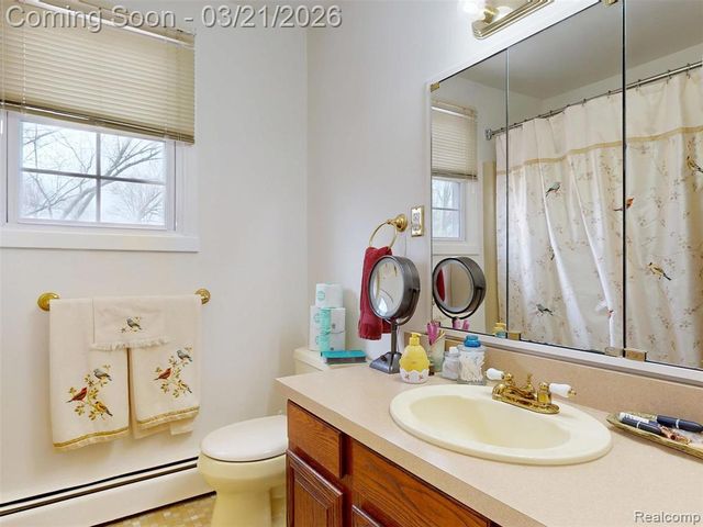 2202 Cook Court, Troy, MI 48083
