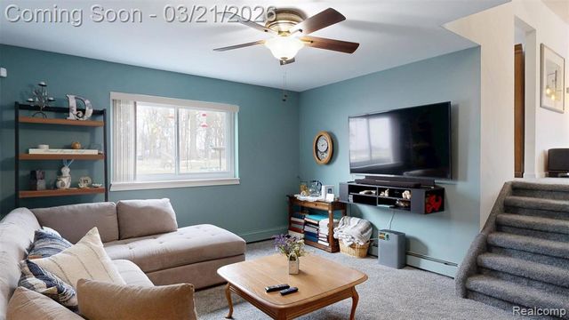 2202 Cook Court, Troy, MI 48083