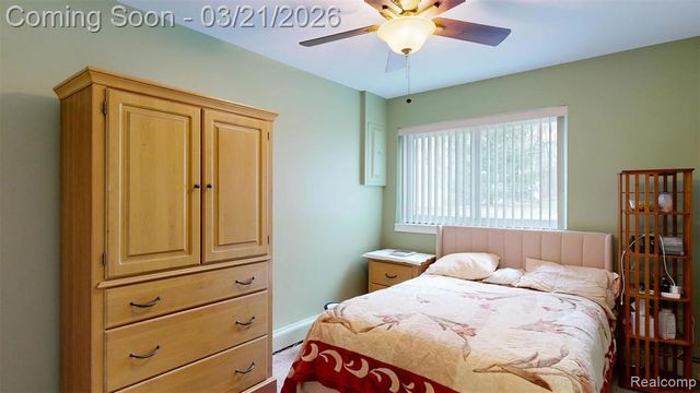 2202 Cook Court, Troy, MI 48083