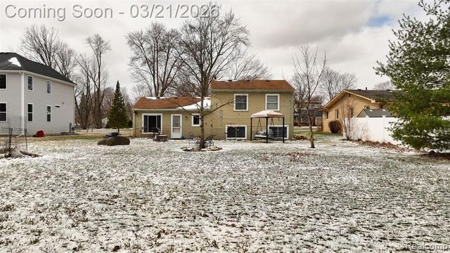 2202 Cook Court, Troy, MI 48083