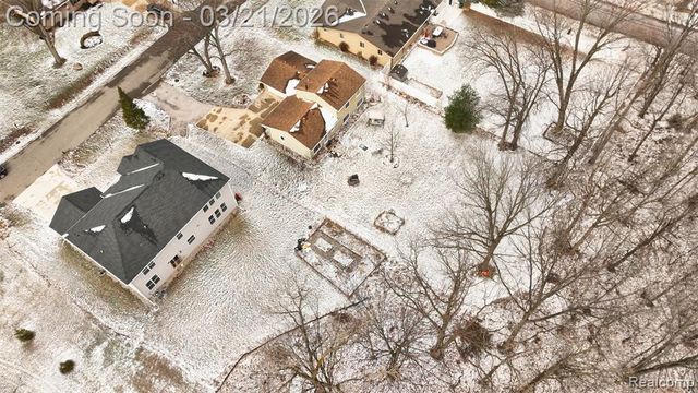 2202 Cook Court, Troy, MI 48083