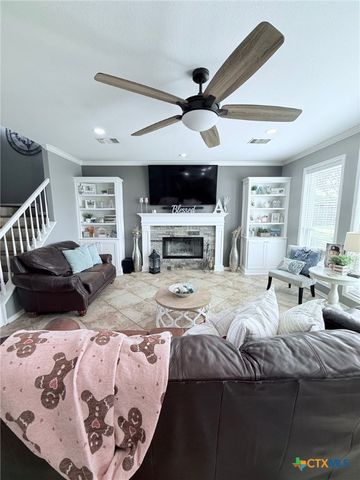 111 Belmoor Lane, Victoria, TX 77904