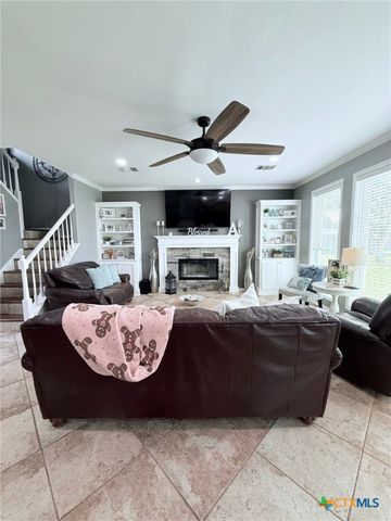 111 Belmoor Lane, Victoria, TX 77904