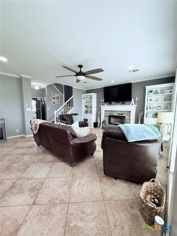 111 Belmoor Lane, Victoria, TX 77904