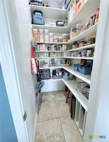 111 Belmoor Lane, Victoria, TX 77904