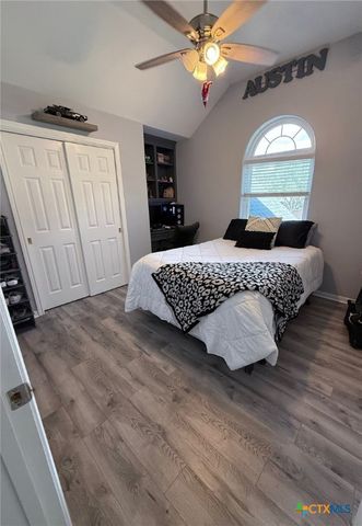 111 Belmoor Lane, Victoria, TX 77904