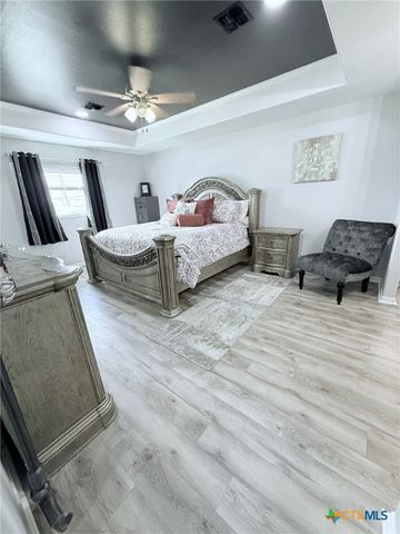 111 Belmoor Lane, Victoria, TX 77904