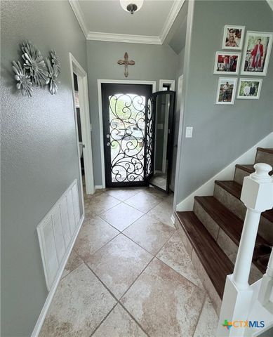 111 Belmoor Lane, Victoria, TX 77904