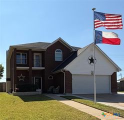 111 Belmoor Lane, Victoria, TX 77904