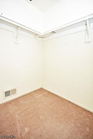 55 Canterbury Cir, Franklin Twp., NJ 08873