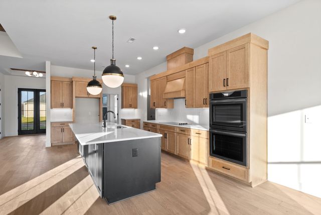 3 Pace Rd, Clarksville, TN 37043
