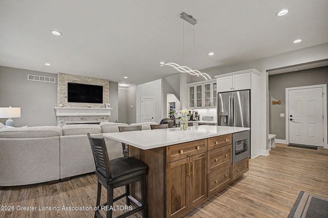 6475 Heathfield Drive, East Lansing, MI 48823