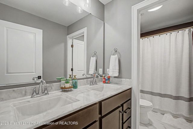 6475 Heathfield Drive, East Lansing, MI 48823
