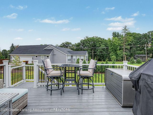6475 Heathfield Drive, East Lansing, MI 48823