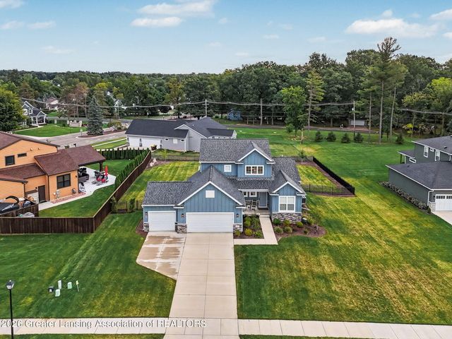 6475 Heathfield Drive, East Lansing, MI 48823