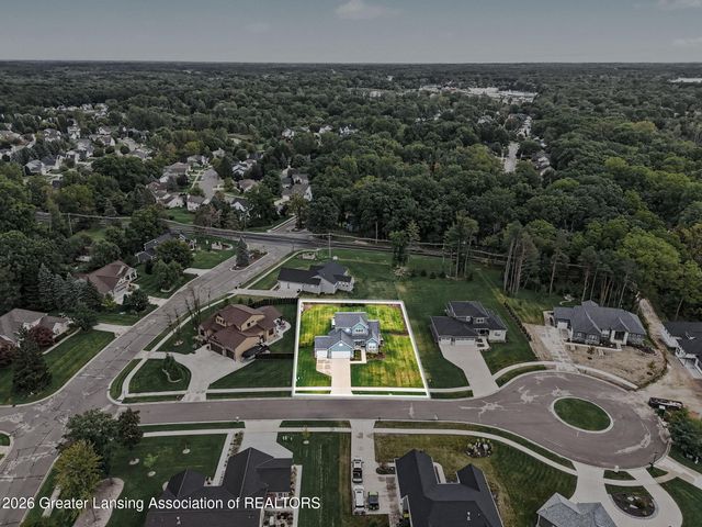6475 Heathfield Drive, East Lansing, MI 48823