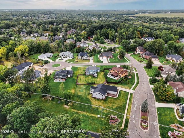 6475 Heathfield Drive, East Lansing, MI 48823
