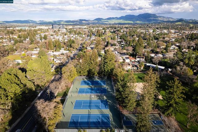 2080 2080 Essenay Ave, Walnut Creek, CA 94597