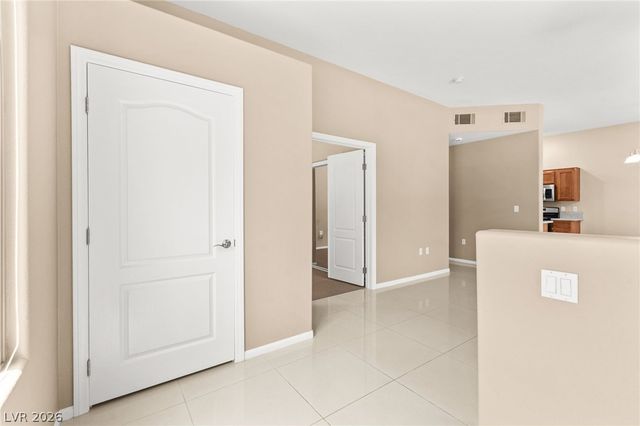 8805 Jeffreys Street 1114, Las Vegas, NV 89123